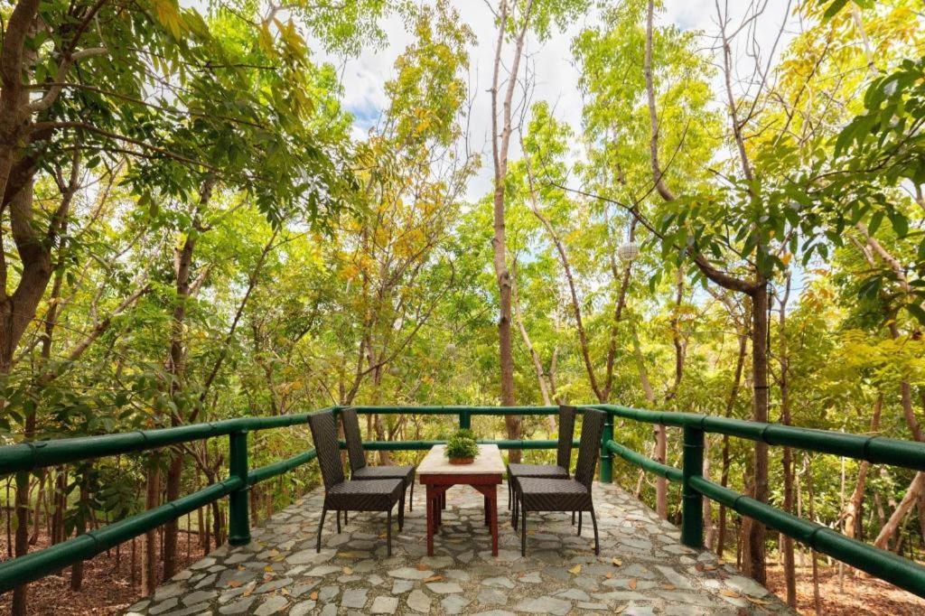The Peacock Garden Hotell Panglao Eksteriør bilde
